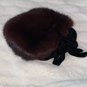 Vintage Chapeaux Louise BROWN FUR black velvet ladies hat see photo need repair